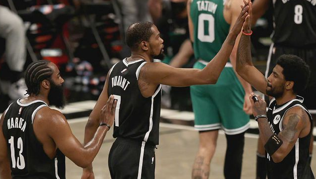  亚特兰大狂轰四球，真蓝黑强势登顶积分榜  